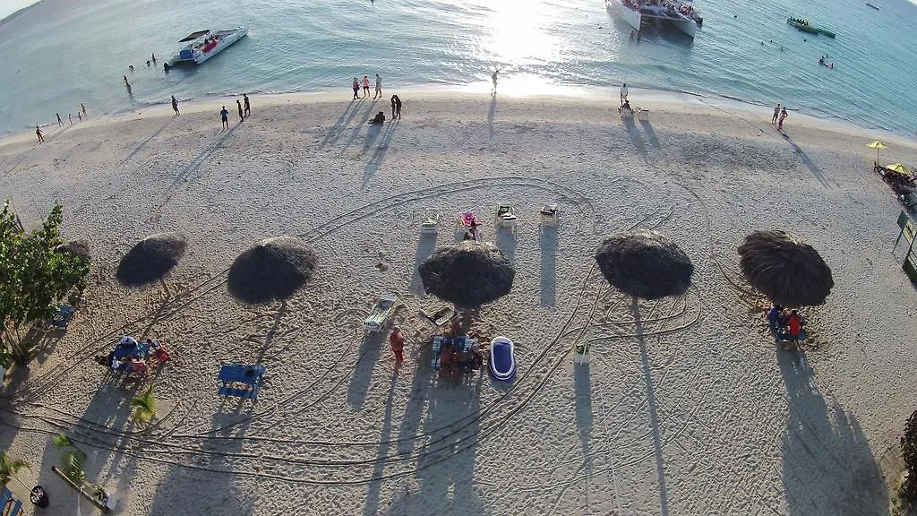 Beachcomber Club Resort Negril 3*,