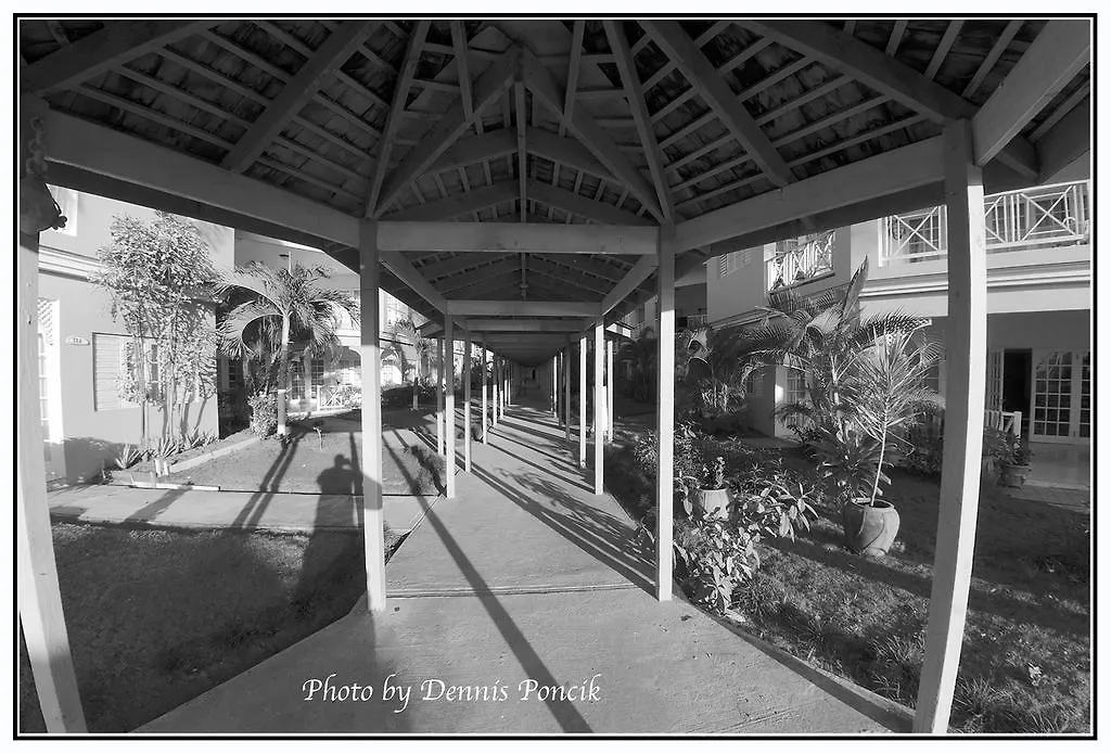 Beachcomber Club Resort Negril